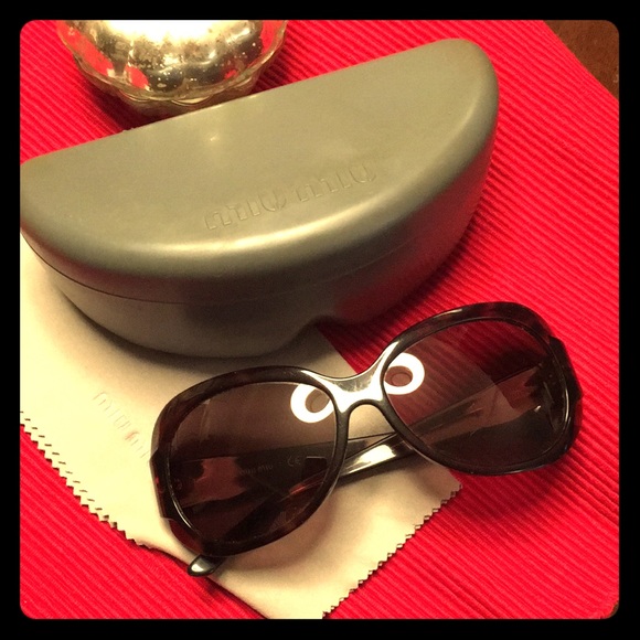 Miu Miu Accessories - miumiu Sunglasses- Tortoise/Brown